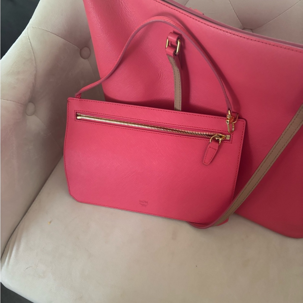 MCM Pink Tote Bag - Picture 3 of 10